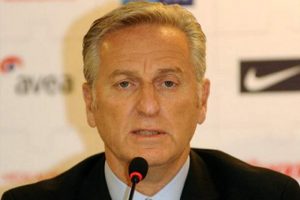 "Milli Takım polemiği bitmeli"