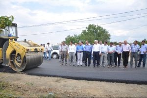 K&ouml;y yolları asfaltlanıyor