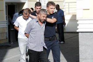 3 ilden 8 g&ouml;zaltı