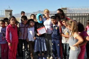 &Ouml;ğretmenleri i&ccedil;in para topladılar