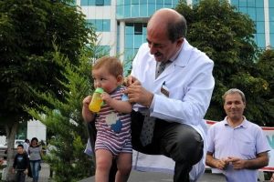 Bebekler arası emekleme ve y&uuml;r&uuml;me yarışması