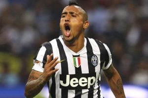 Vidal,Bale'yi sollar!