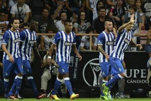 Lucho Gonzalez'den Porto'ya m&uuml;jde!