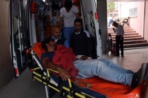 Bileğini keserek intihara kalkıştı