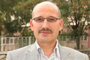 "&Ouml;ğrencilerimizin elinde taş değil kalem g&ouml;rmek istiyoruz"