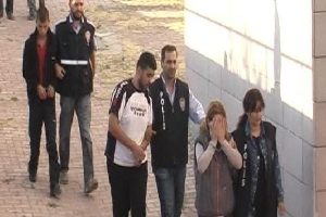 Kadınlar g&ouml;zc&uuml;l&uuml;k yaptı, erkekler satış