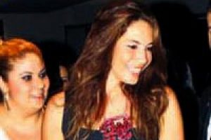 Zeynep Beşerler bekarlığa veda etti...