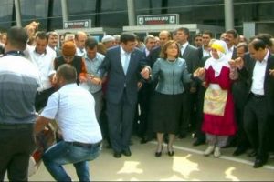 3 bin &ccedil;ocuğumuzun koruyucu ailesi var