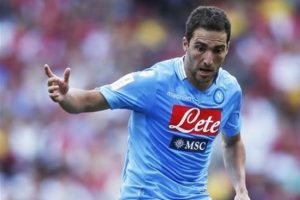 Higuain'e g&ouml;re Serie A, La Liga'dan zor