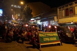 Tunceli'de meşaleli protesto y&uuml;r&uuml;y&uuml;ş&uuml;