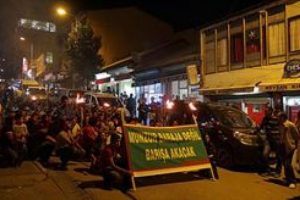 Kadın garson protestosu