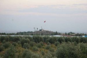 Sınırda gergin bekleyiş devam ediyor