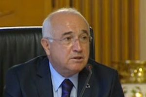 Cemil &Ccedil;i&ccedil;ek İran'a gidiyor!