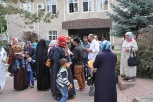 TOKİ konutları sakinlerinin ilkokul eylemi