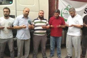 Bursaspor taraftarından Suriye'ye 1 Tır yardım