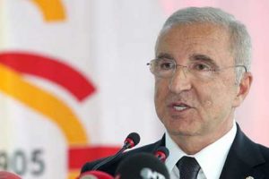 &Uuml;nal Aysal'dan s&uuml;rpriz Terim a&ccedil;ıklaması!