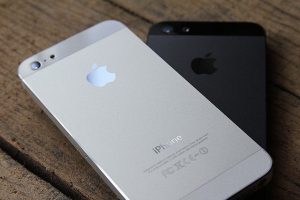 iPhone sırasında kavga
