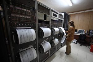 Van'da korkutan deprem