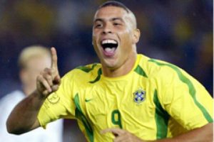 Ronaldo'ya g&ouml;re Messi mi, Ronaldo'mu?