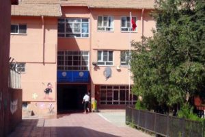Okulda korkun&ccedil; &ouml;l&uuml;m