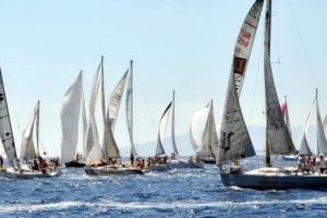 &Uuml;nl&uuml;ler Famous Cup'ta yelken a&ccedil;tı