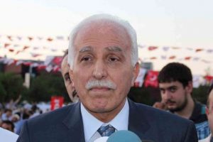 Kamalak'ın "baş&ouml;rt&uuml;s&uuml;" isyanı
