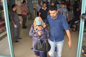 'Tırnak&ccedil;ılık' y&ouml;ntemiyle hırsızlık iddiasına 5 g&ouml;zaltı