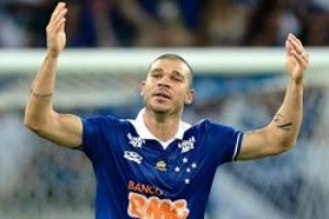 Cruzeiro - Botafogo ma&ccedil;ında Nilton'dan harika gol