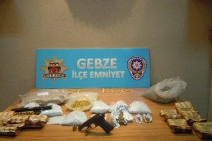 Uyuşturucu tacirlerine g&ouml;z a&ccedil;tırılmıyor