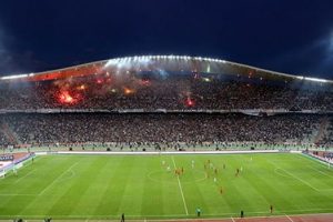 Beşiktaşlılar mağlubiyeti hazmedemedi! Olaylar &ccedil;ıktı...