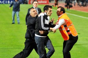 Olaylı derbi sonrası g&ouml;zaltılar başladı!