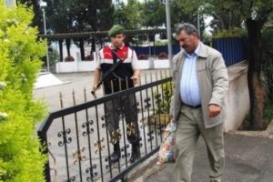 &Ouml;calan'a kardeş ziyareti
