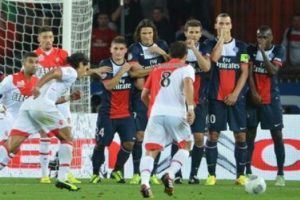 Ibra'ya Falcao cevap verdi!