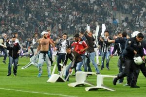 Olay &ccedil;ıkaranlara fatura kesildi!
