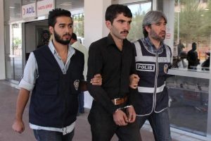 AK&Uuml; hırsızına su&ccedil;&uuml;st&uuml;!
