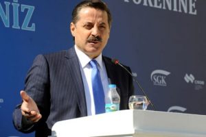 &Ccedil;elik'ten emeklileri ilgilendiren a&ccedil;ıklama