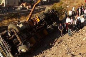 Beton mikseri altında korkun&ccedil; &ouml;l&uuml;m