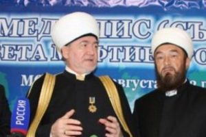 M&uuml;ft&uuml;den Putin'e Kur'an mektubu