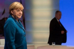 Merkel yeni ortağını arıyor