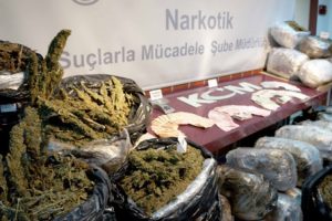 Yakıt tankerinden 153 kilo esrar &ccedil;ıktı