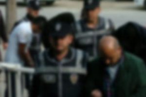 Hortumla &ccedil;alıp pompayla satmışlar!