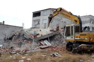 Osmangazi'de  ka&ccedil;ak yapıya ge&ccedil;it yok