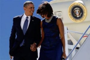 Obama, First Lady'den neden korkuyor?