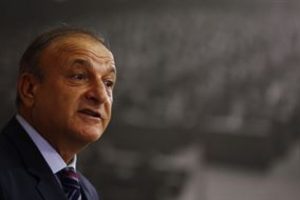 "Demokratikleşme paketi PKK'ya hediye paketidir"