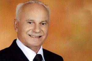 Ağaoğlu'nun babası toprağa verildi