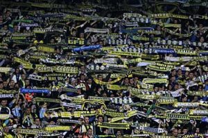 Fenerbah&ccedil;eliler isyanda