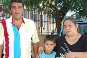 8 yaşındaki &ccedil;ocuk sınıfa alınmadı
