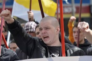 Neonaziler sınır tanımıyor