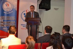 "Proje D&ouml;ng&uuml;s&uuml; Y&ouml;netimi' eğitimi başladı