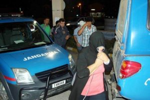 Ka&ccedil;ak&ccedil;ılıkla su&ccedil;lanan 4 T&uuml;rk yakalandı
